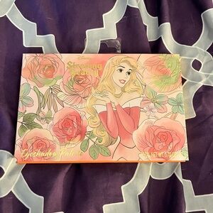 Disney Sleeping Beauty Floral Eyeshadow Palette - Pink and Green
